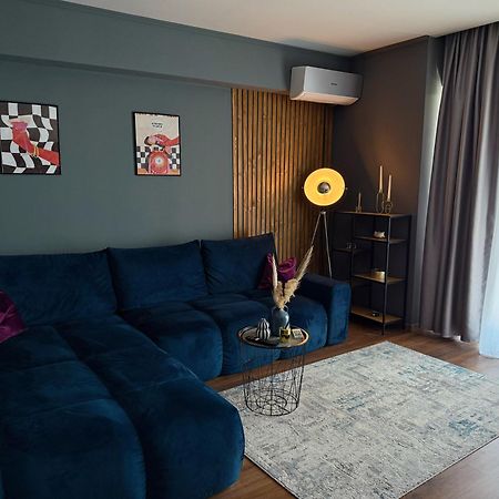 Moon Residence Мамая Екстериор снимка